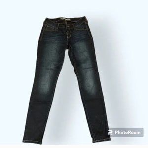 EUC Old Navy Rockstar Lowrise Skinny Jeans